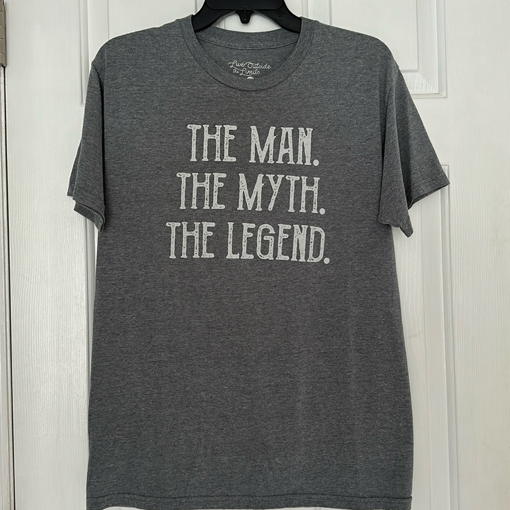 Men’s T-shirt size medium